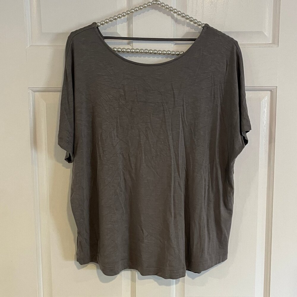 Soma Ladies Round Neck Open Back Short Sleeve Casual Top Size M